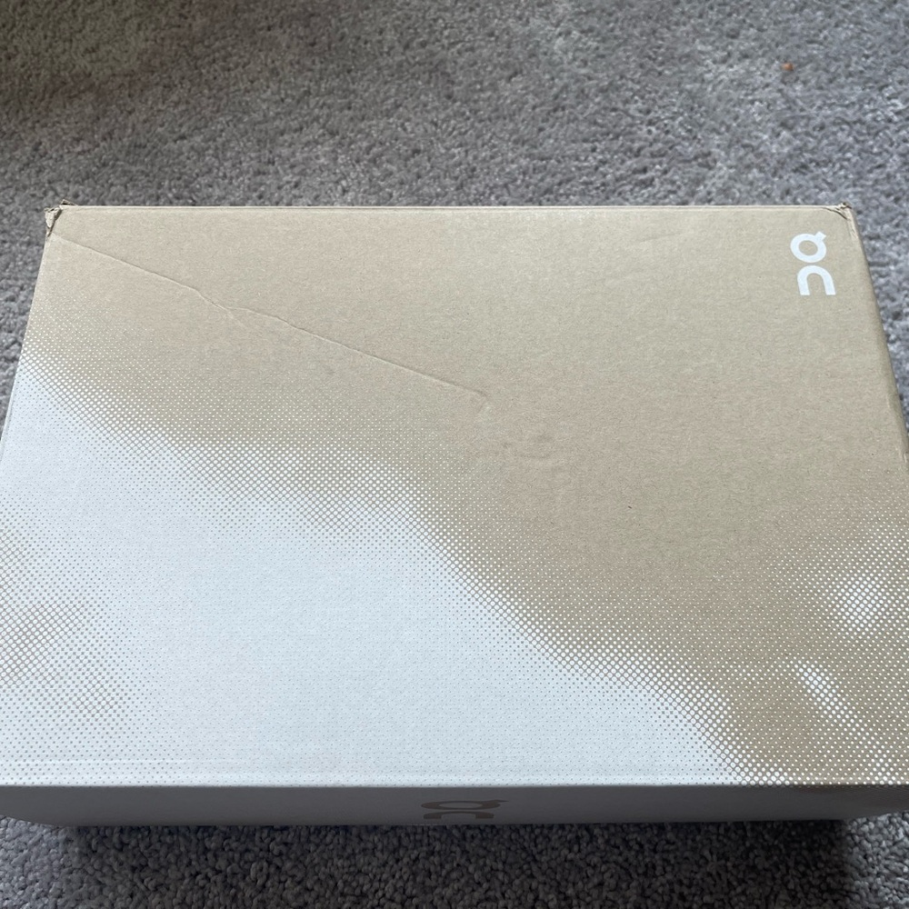 Brand new (Never worn) On Cloud Cloudmonster 2 Men’s size 11.